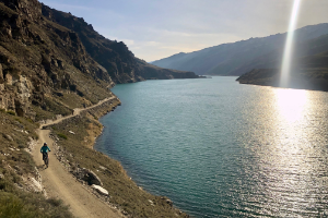 Lake Dunstan cycle trail