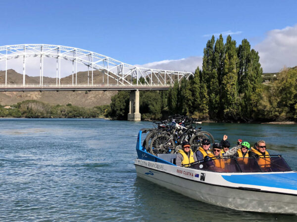 Roxburgh scenic boat trip on the Clutha River to cycle the trail.